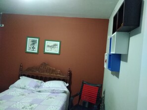 1 bedroom, desk, iron/ironing board, WiFi