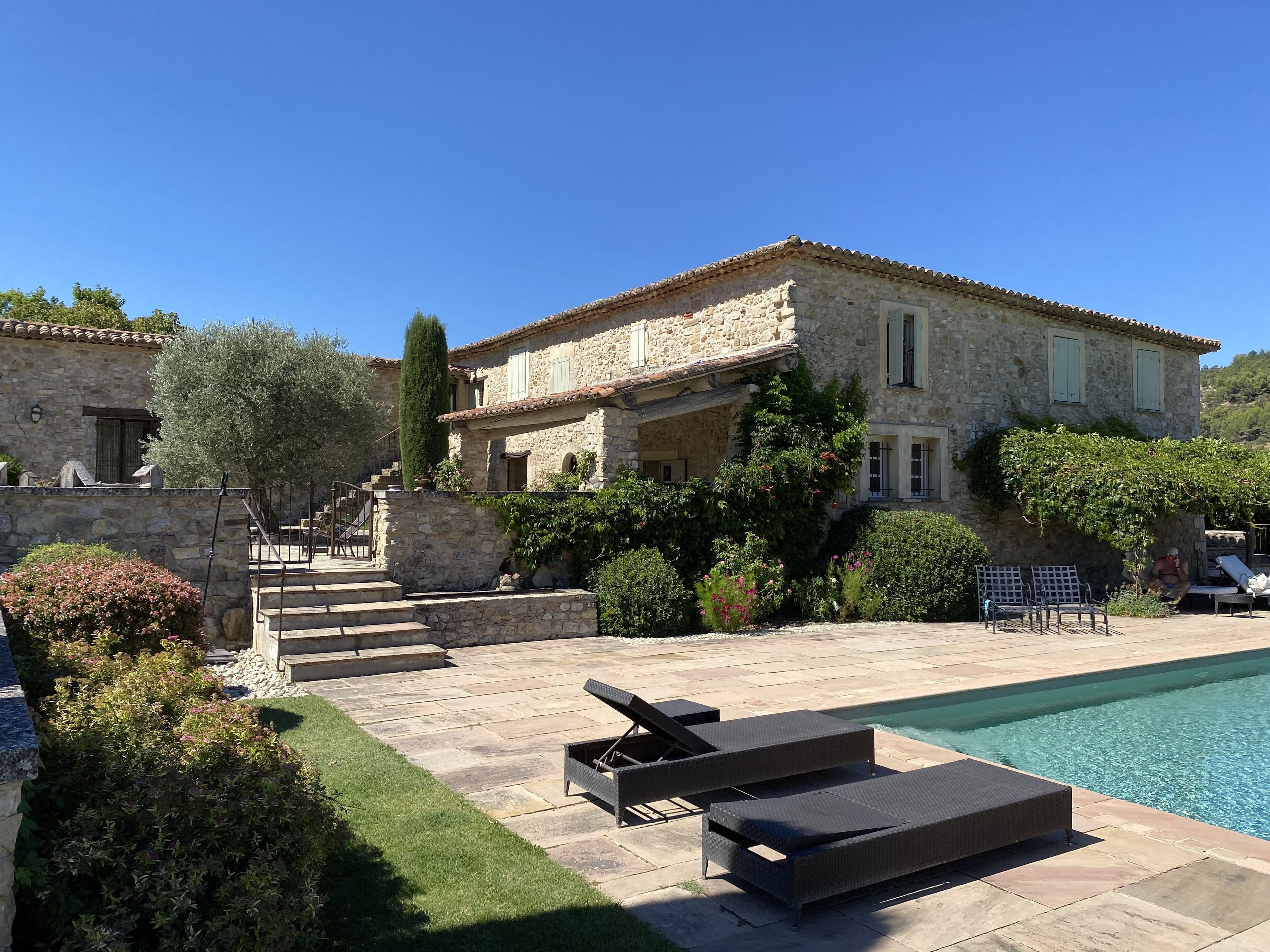 Provence Céreste in Luberon, 18th century sheepfold, between Apt and Manosque, on 47 ha
