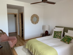 4 chambres, fer et planche à repasser, Wi-Fi, draps fournis