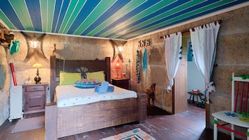5 habitaciones, tabla de planchar con plancha y wifi gratis