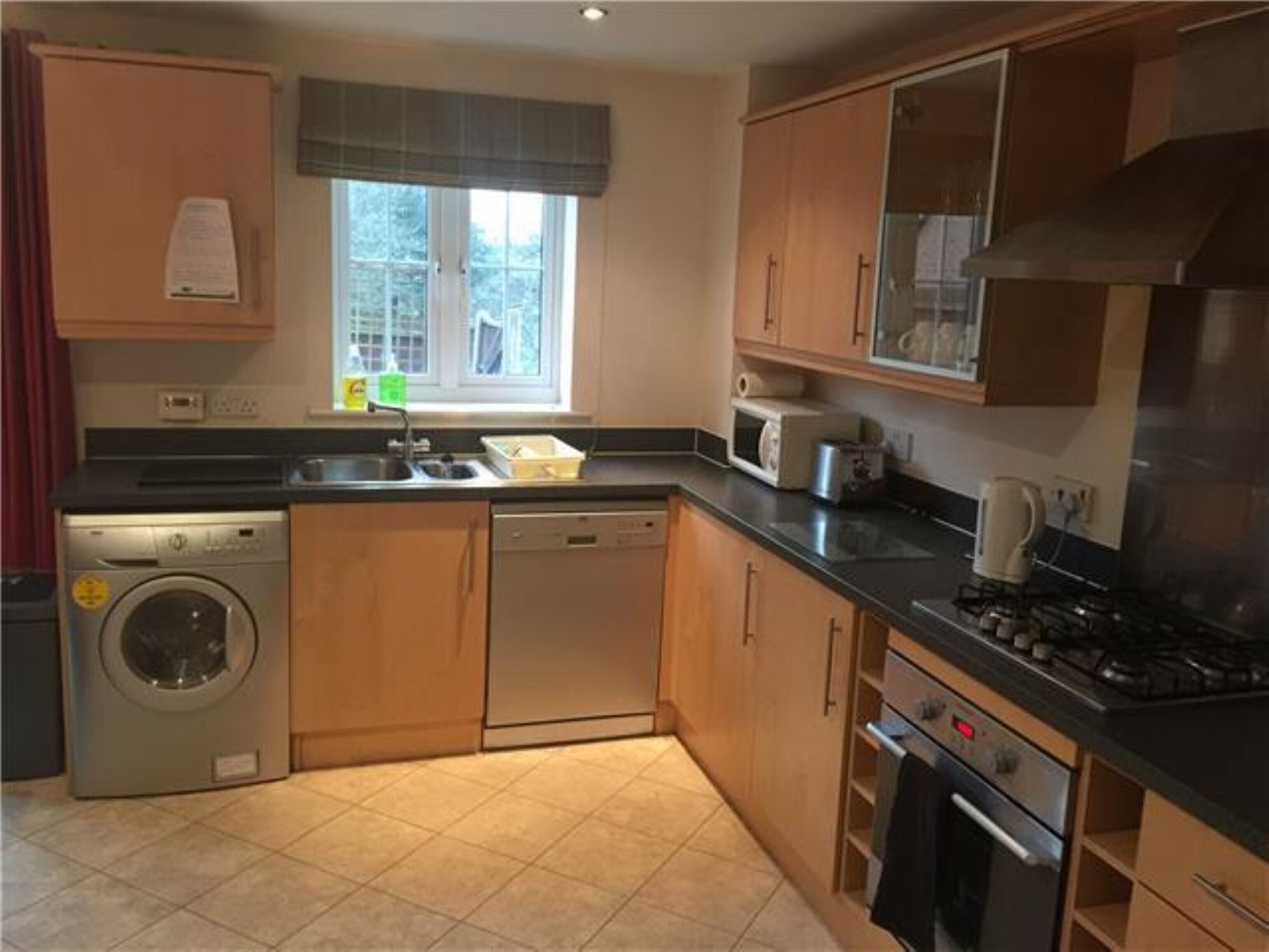 Chervil View – Private Double Bedroom with shared facilities