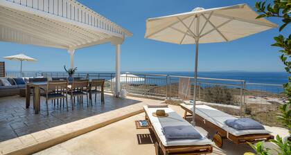 ALÍA, modern house in village, magnificent sea and coastal views!