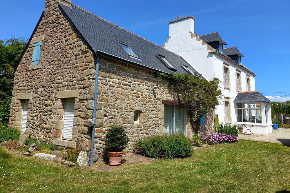 Large comfortable family house near the sea