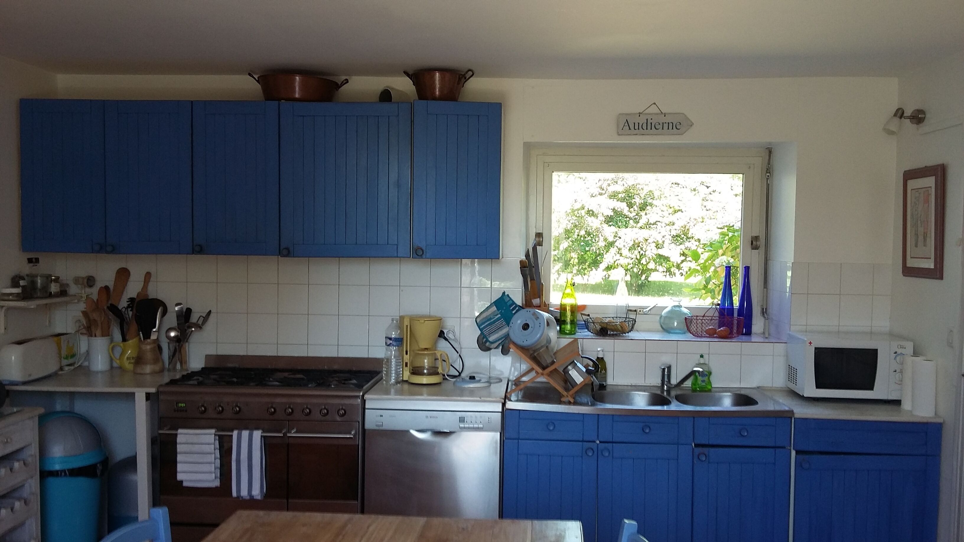 Large comfortable family house near the sea