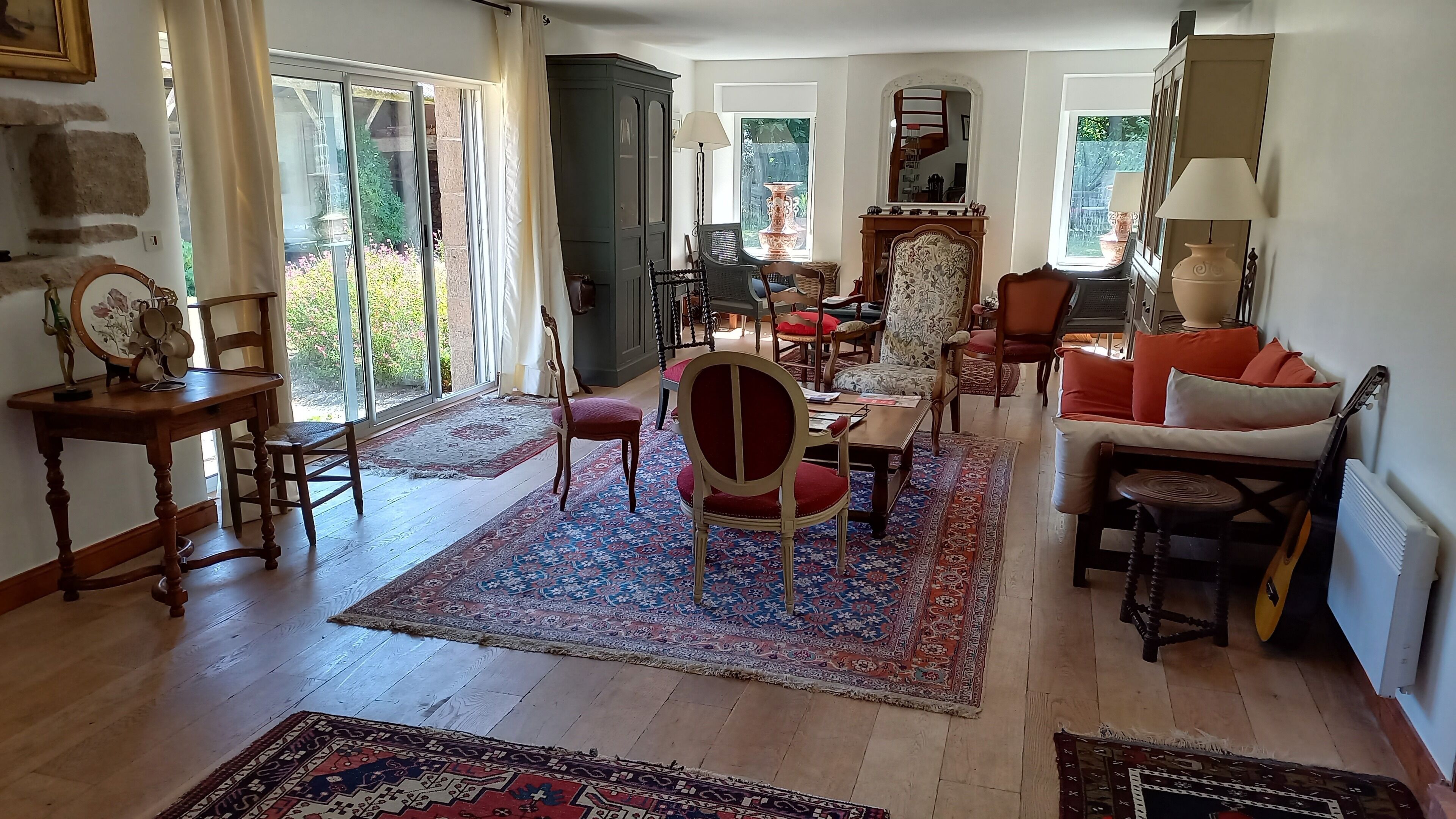 Large comfortable family house near the sea