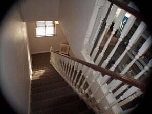 Interior - Spacious 4-Bedroom Townhouse in Prime South Belfast Location (Belfast)