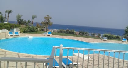 Erstaunliche 4 Schlafzimmer Villa direkt am Roten Meer