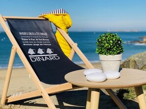 Beach nearby, beach towels