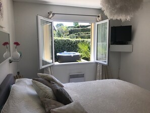 4 Schlafzimmer, schallisolierte Zimmer, Bügeleisen/Bügelbrett