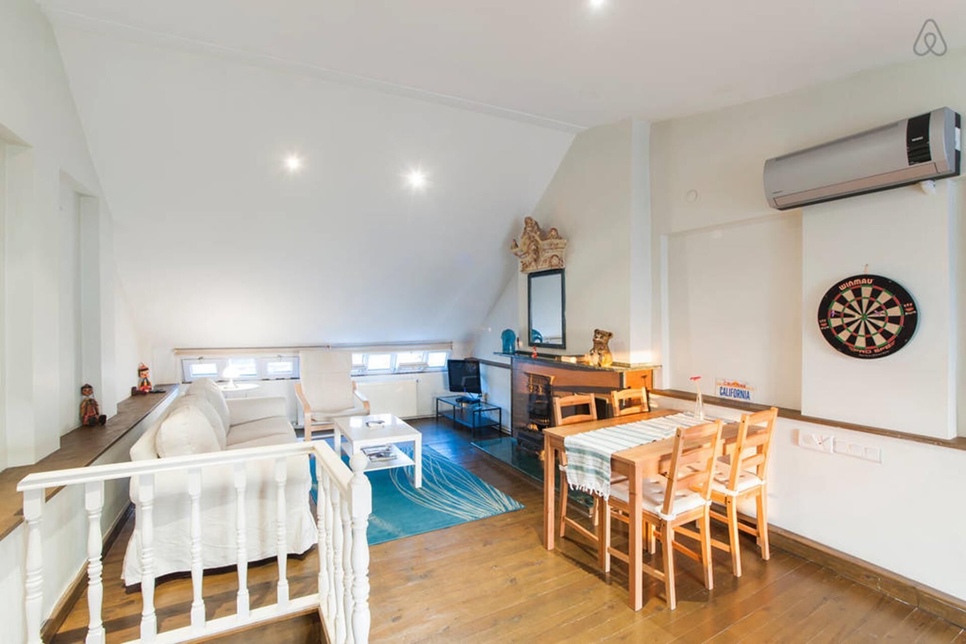 Studio in the Heart of the City 2