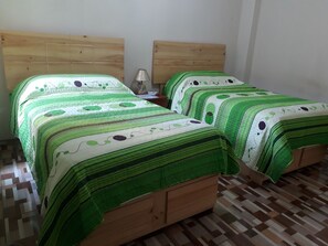 1 chambre, fer et planche Ă repasser, Wi-Fi, draps fournis