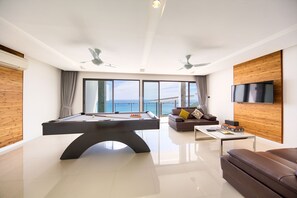 Smart TV, books, music library, stereo - Villa KD - Experience your own White Lotus moment (Bophut, Koh Samui)