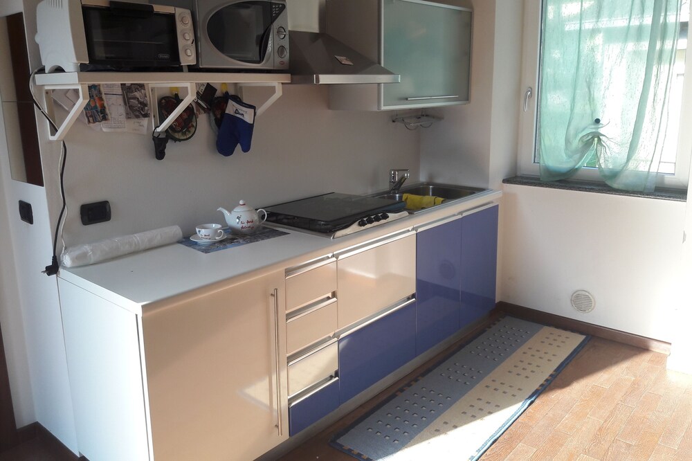 HABITABLE HOUSE 2 PEOPLE + 1 baby, VIDEO SURVEILLED PARKING