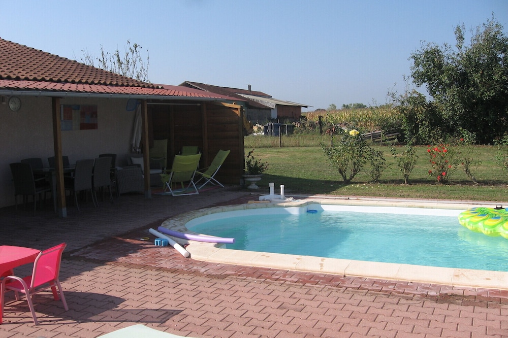 2 bedroom rural cottage "EVALOU"