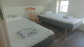 3 soverom, strykejern/-brett, wi-fi og sengetøy