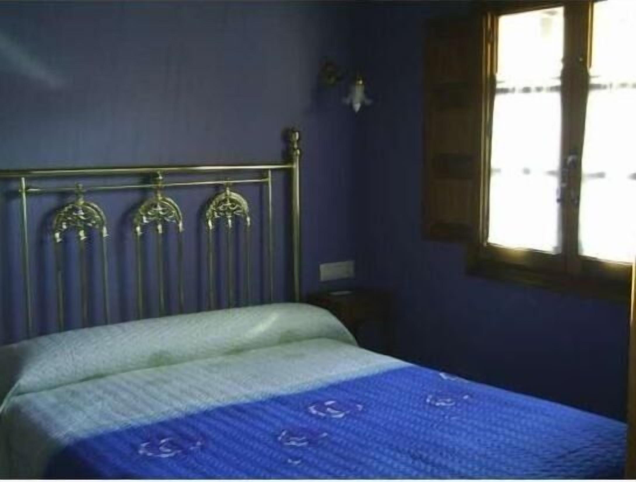Self catering cottage La Fragua de los Álvaro for 6 people