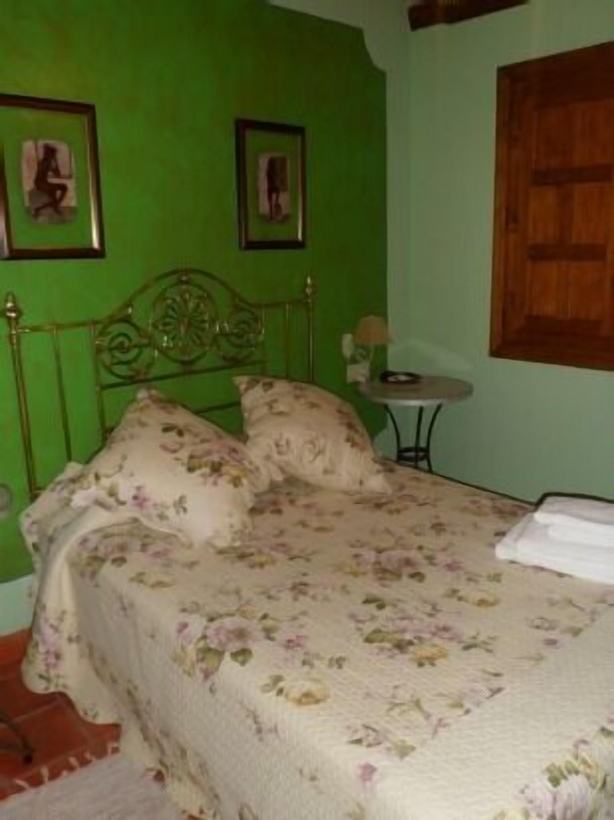 Self catering cottage La Fragua de los Álvaro for 6 people