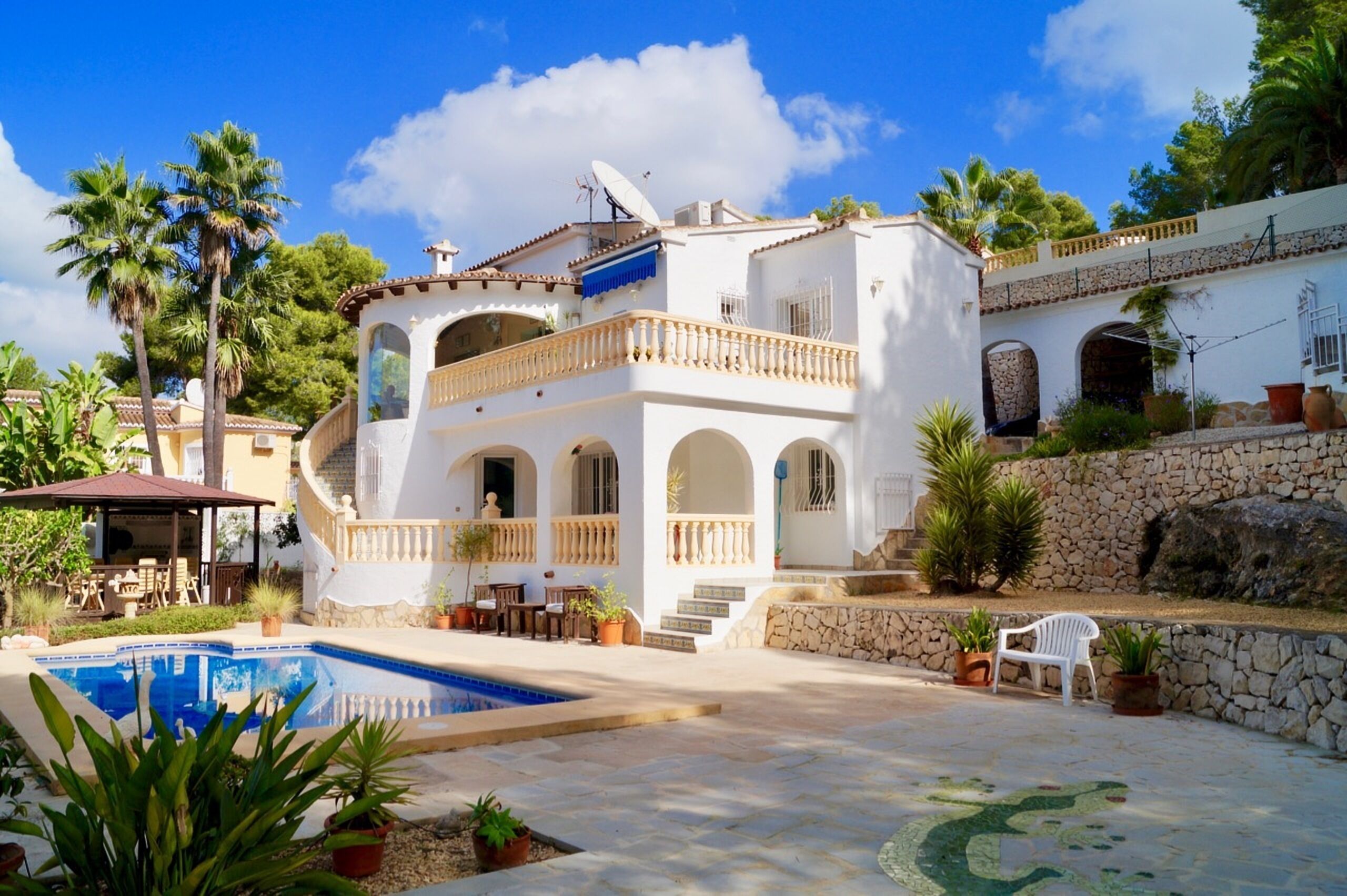 Nice villa in quiet neighbourhood in Moraira with private swimming pool