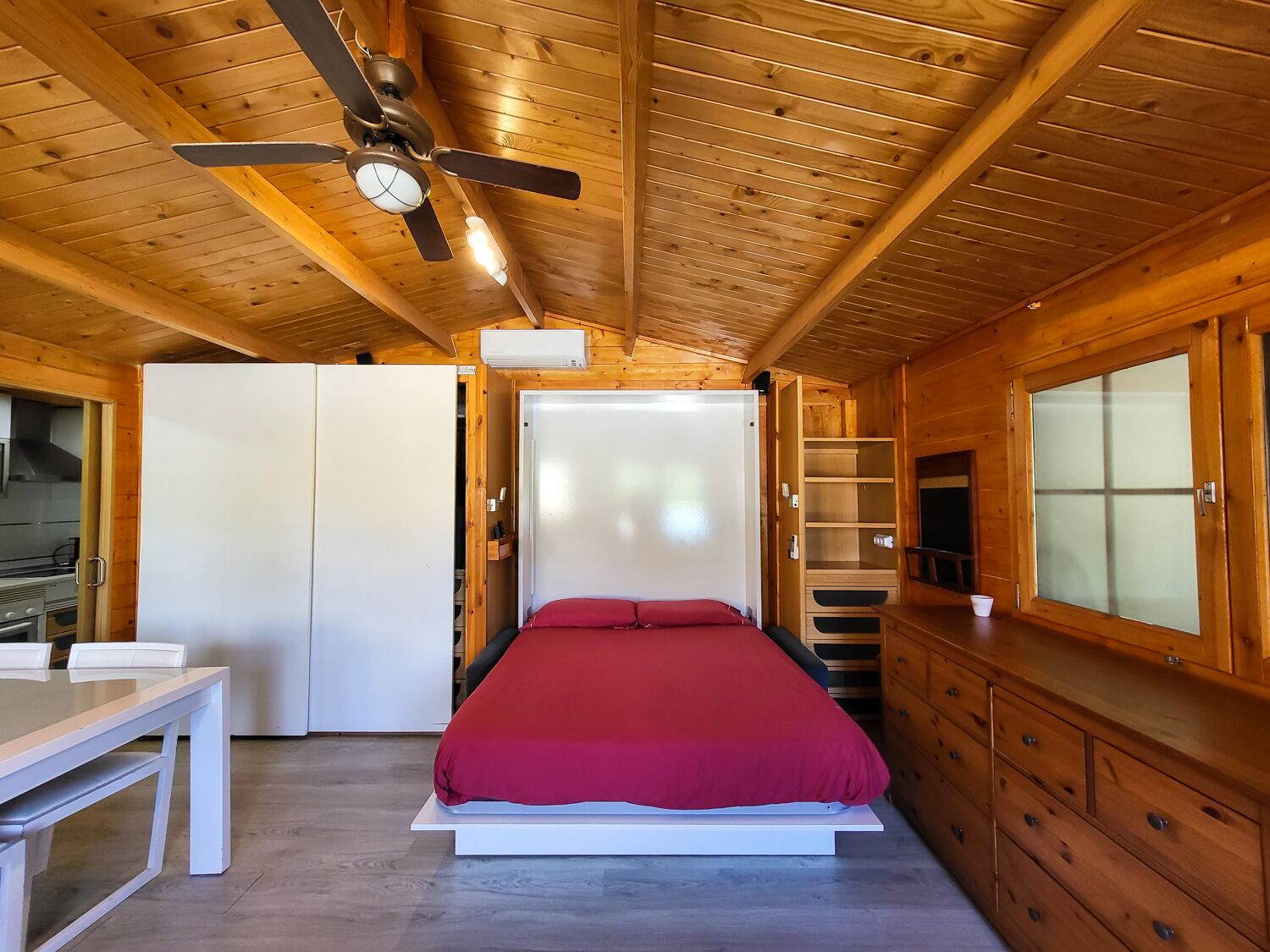 BEAUTIFUL FULLY EQUIPPED BUNGALOW APARTMENT