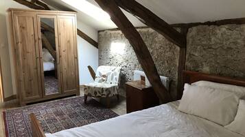 3 chambres, fer et planche Ă  repasser, Wi-Fi gratuit, draps fournis