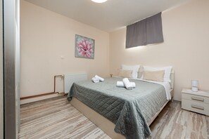 6 bedrooms, iron/ironing board, free WiFi, bed sheets - Villa Balen ZadarVillas (Benkovac)