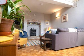 Télévision, cheminée