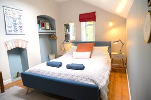 4 chambres, fer et planche à repasser, Wi-Fi, draps fournis