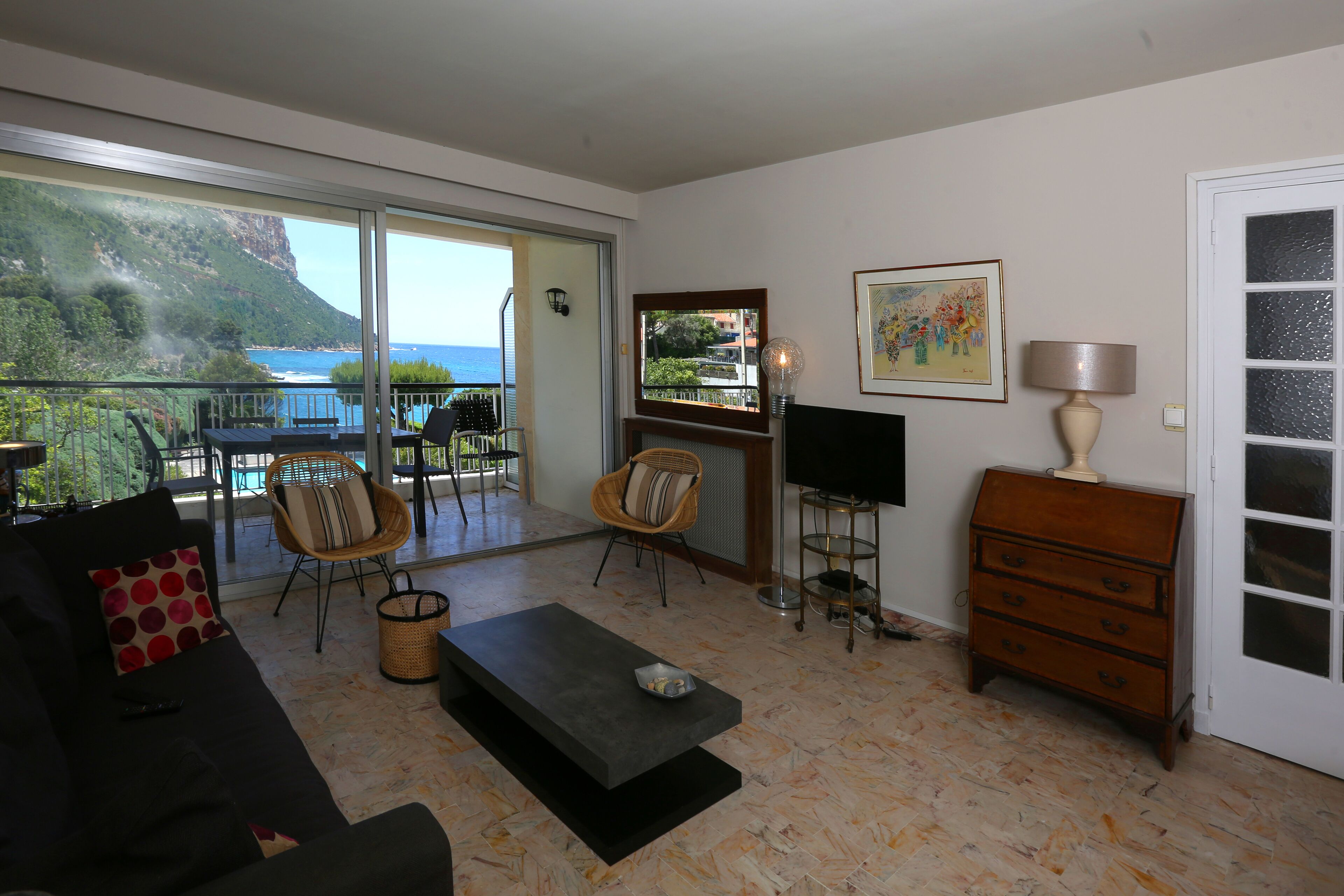 Location and good view in Cassis