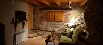 ------ CASA LLOVET ---------