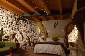 3 bedrooms, iron/ironing board, WiFi, bed sheets - ------ CASA LLOVET --------- (Fuentespalda)