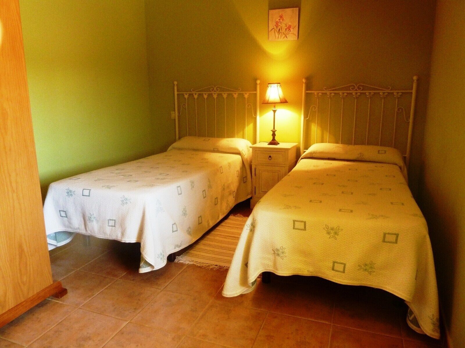 "La Higuera and El Nogal" 12 places with La Aldehuela Pool (Avila) Gredos