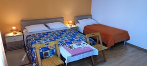 1 bedroom, free WiFi, bed sheets