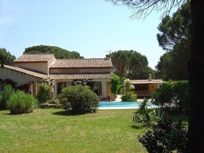 Exterior - Villa golfe de St Tropez, quiet comfortable, bungalow 6 pers (Cogolin)