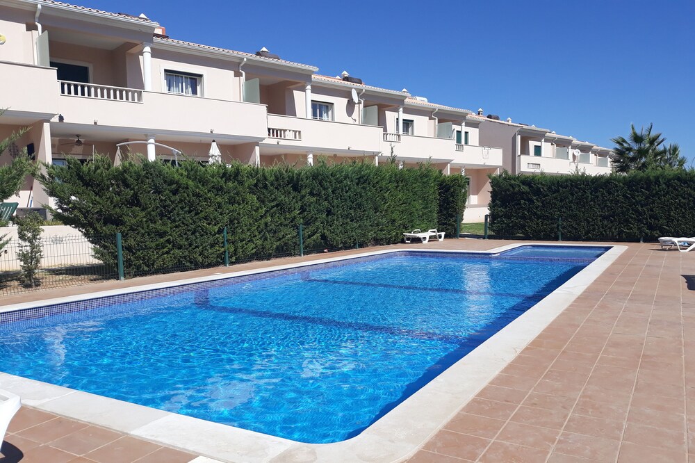 3PALMIERS - A HOUSE IN THE SUN AT THE CENTER OF ALGARVE