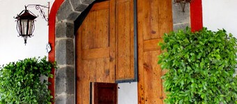 Comfortable and cozy apartment built inside a 17th century house
