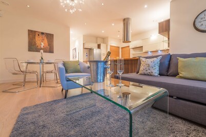 Hampden Apartments - Catherine