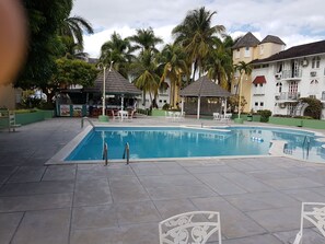 Outdoor pool - Sandcastles feature direct access to turtle bay beach, outdoor pool, restaurants (Ocho Rios)
