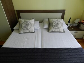 3 dormitorios, tabla de planchar con plancha, wifi y ropa de cama