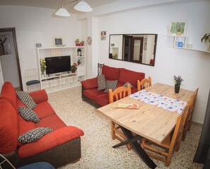 Smart TV, stereo - Apartment very central and very well connected. (Albacete)