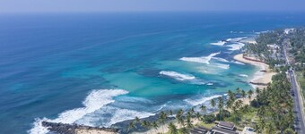 4 Bedroom Luxury Colonial Style Villa, Unawatuna