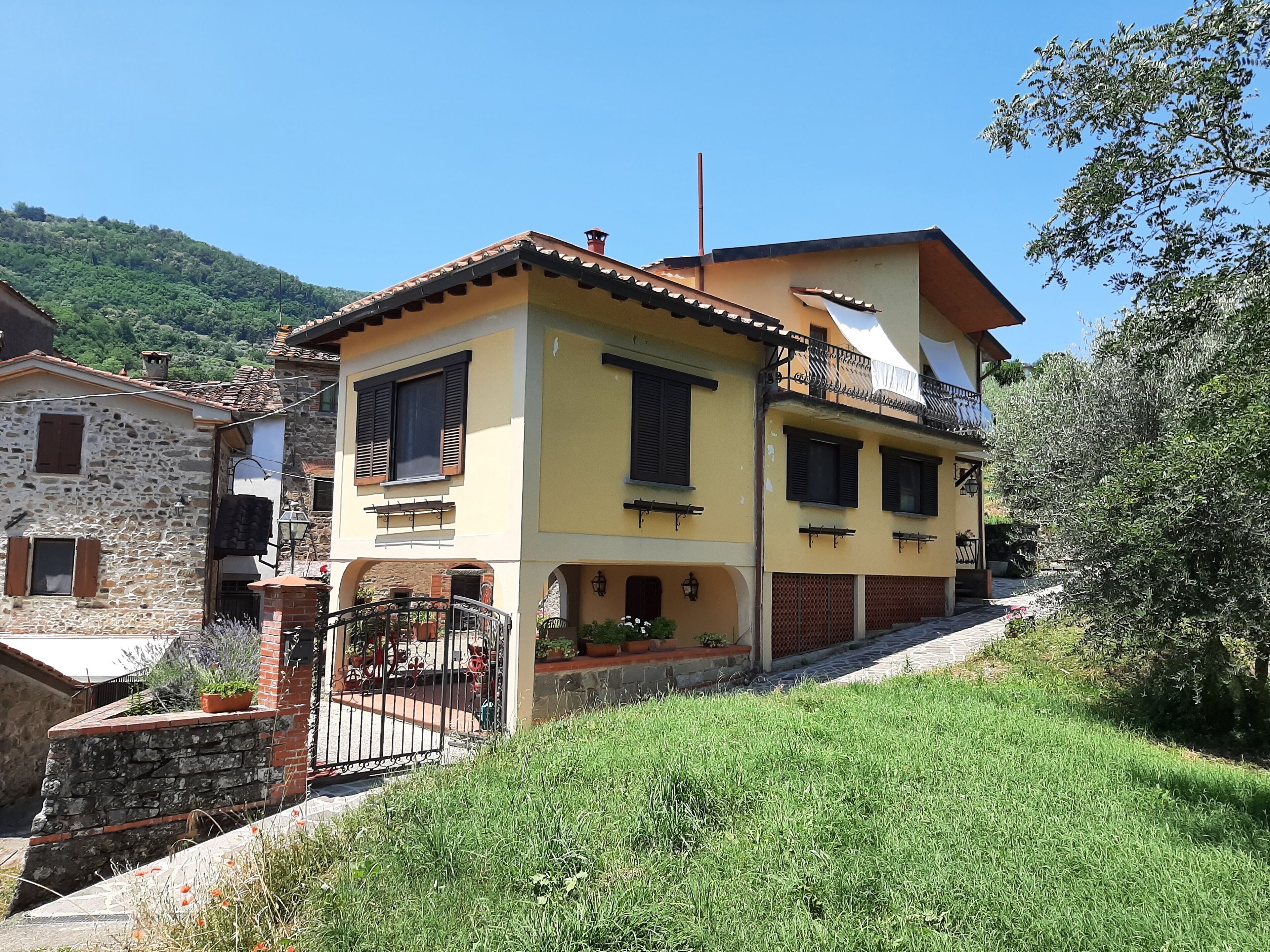 Country house in Tuscany, quiet and comfortable - lower floor