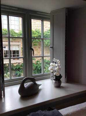 1 chambre, fer et planche Ă repasser, Wi-Fi, draps fournis