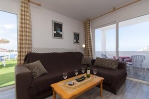 TV - Sunset Bay 34 - Two Bed (Costa Adeje)