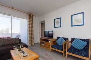 TV - Sunset Bay 34 - Two Bed (Costa Adeje)