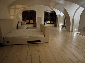 Interior - Spillenberg Bridal Suite (Levoca)