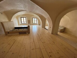 Interior - Spillenberg Bridal Suite (Levoca)
