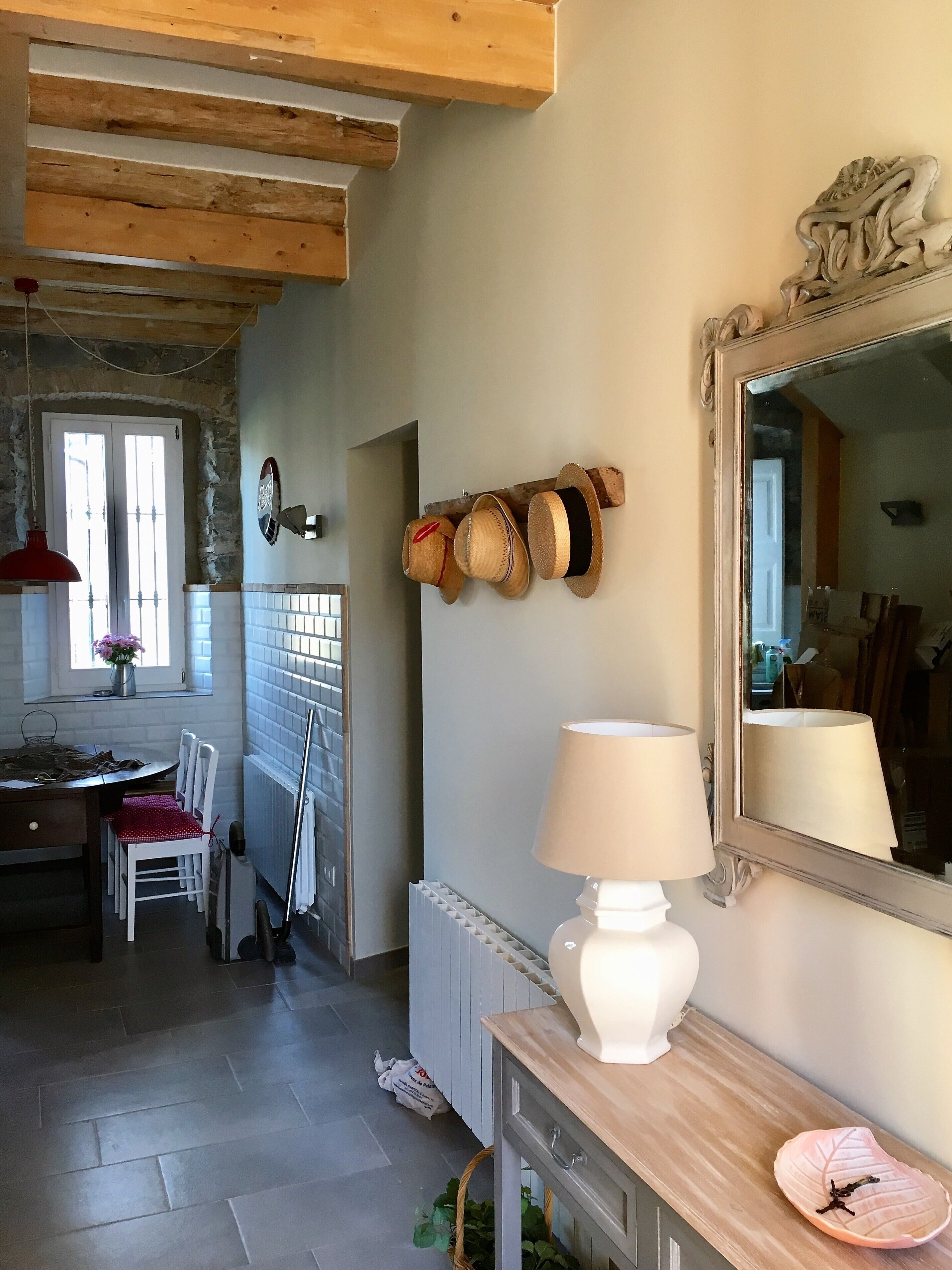 SUMMER SEÑORIAL TOWER OF PRINCIPLES OF THE NINETEENTH CENTURY