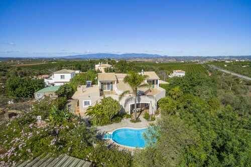 Villa de luxe avec piscine