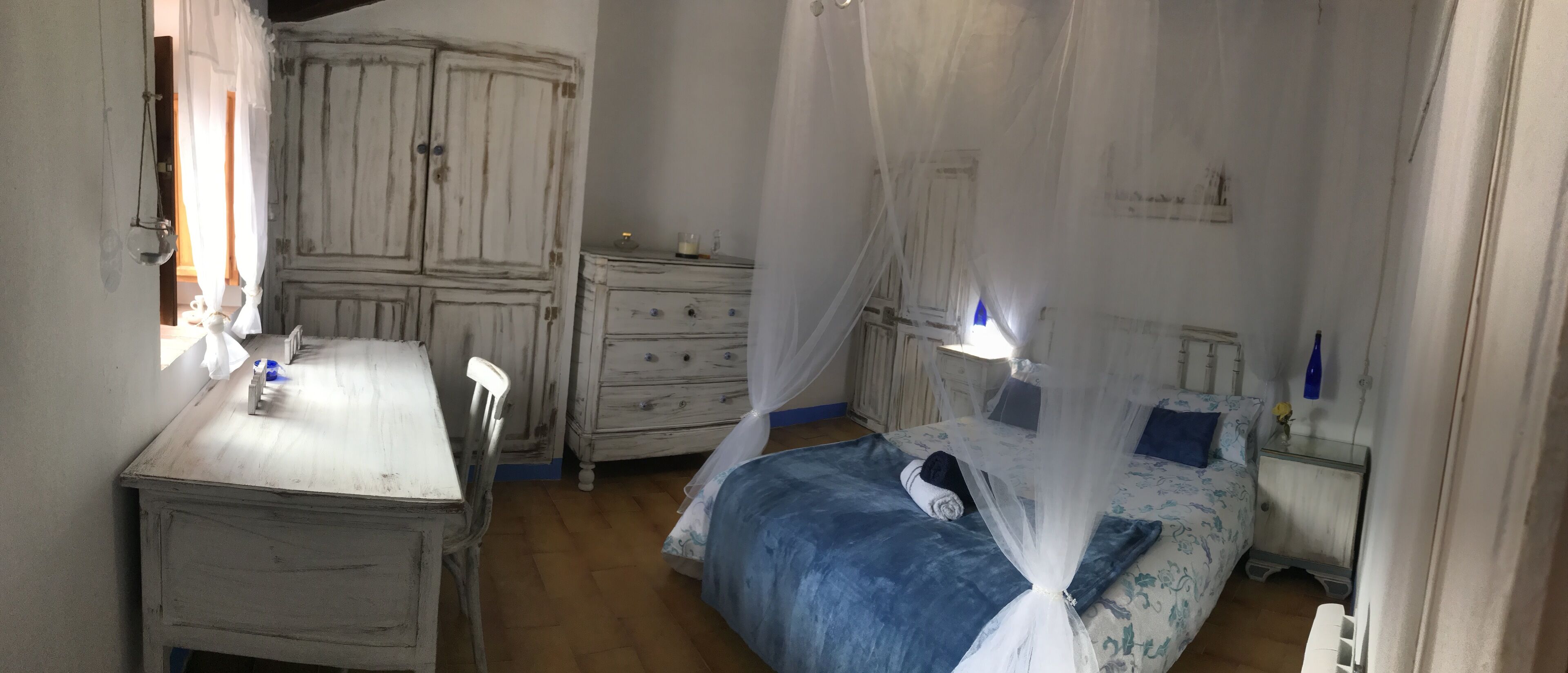 Cottage with fireplace Ca l'Esquelleta with a capacity of 1 to 8 people