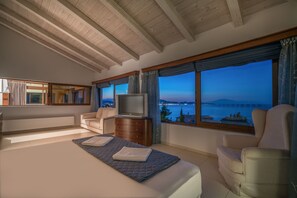 3 habitaciones, tabla de planchar con plancha, internet y ropa de cama 